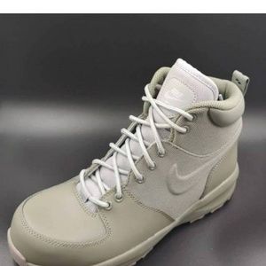 Nike boots